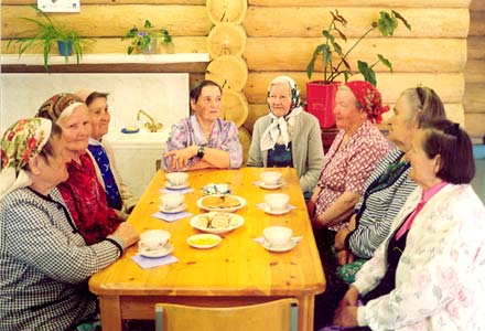 July 2003. Voknavolok village. Interview with local women
