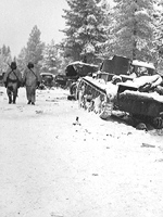 Tammikuu 1940. Tuhottua Puna-armeijan kolonnaa